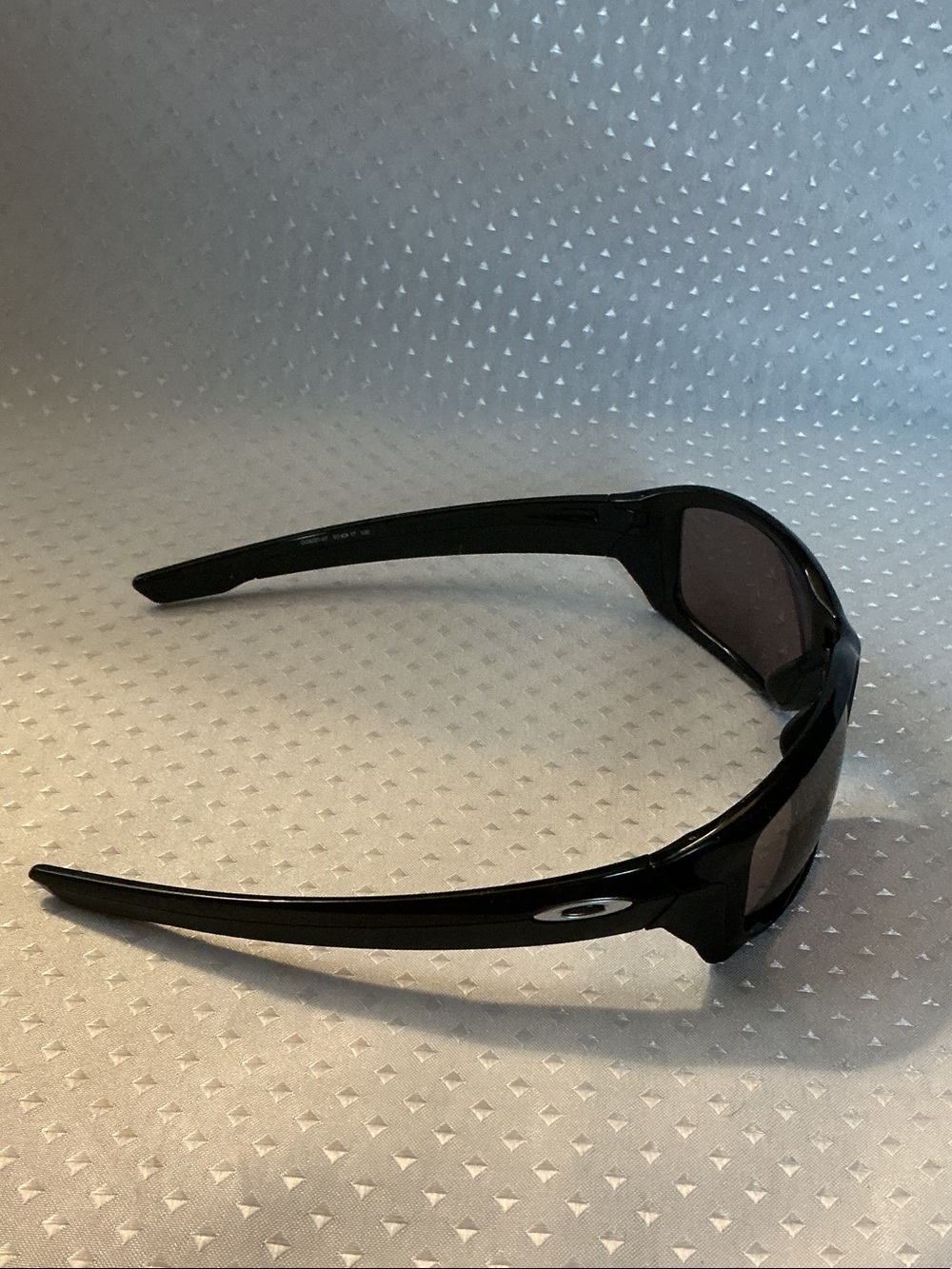 Oakley Men's Black Rectangle Wrap Sunglasses - Picture 3 of 4